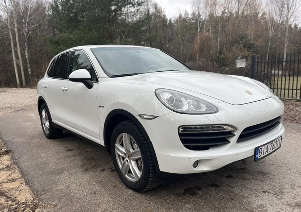 Porsche Cayenne cena 114000 przebieg: 162200, rok produkcji 2014 z Białystok małe 466